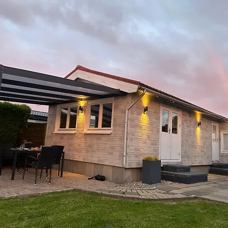 Milos Mit Flussblick *