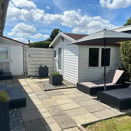 Milos Mit Flussblick *