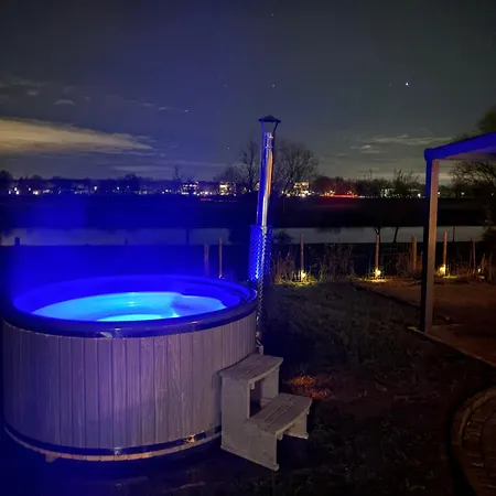 Milos Mit Flussblick