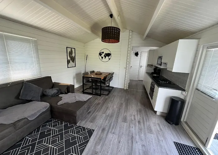 Milos Mit Flussblick Holiday home Lathum