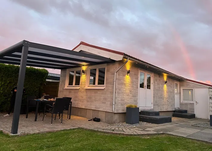 Milos Mit Flussblick *